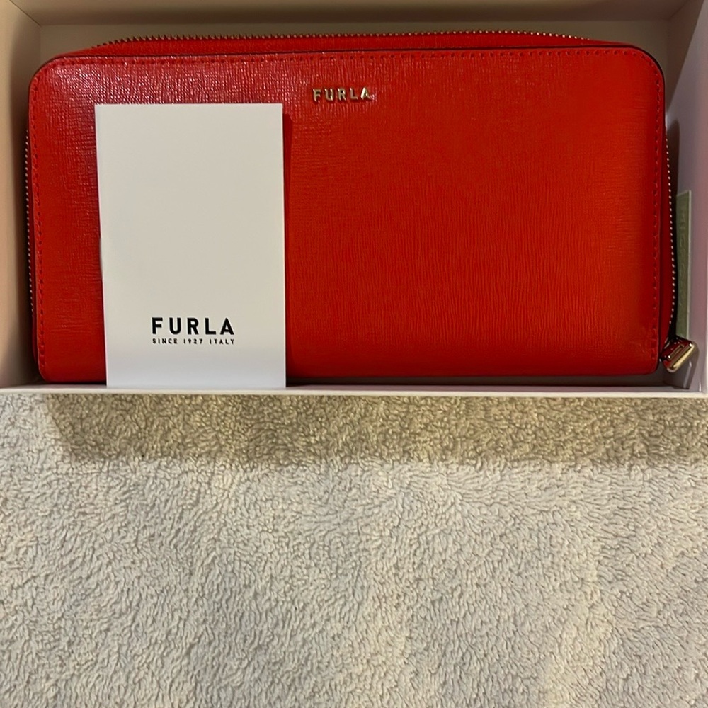 Furla Red Wallet